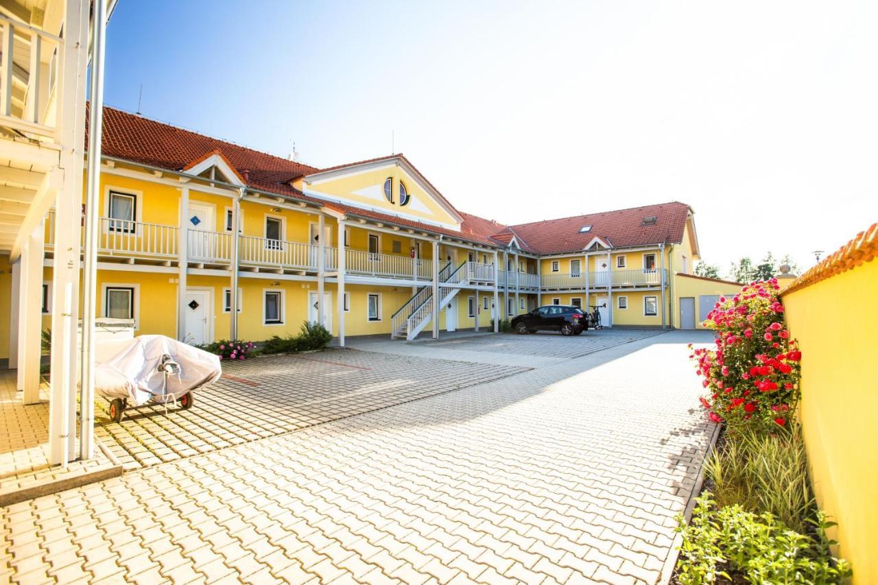 Lipno - Seepark Residence Horní Planá Exterior foto